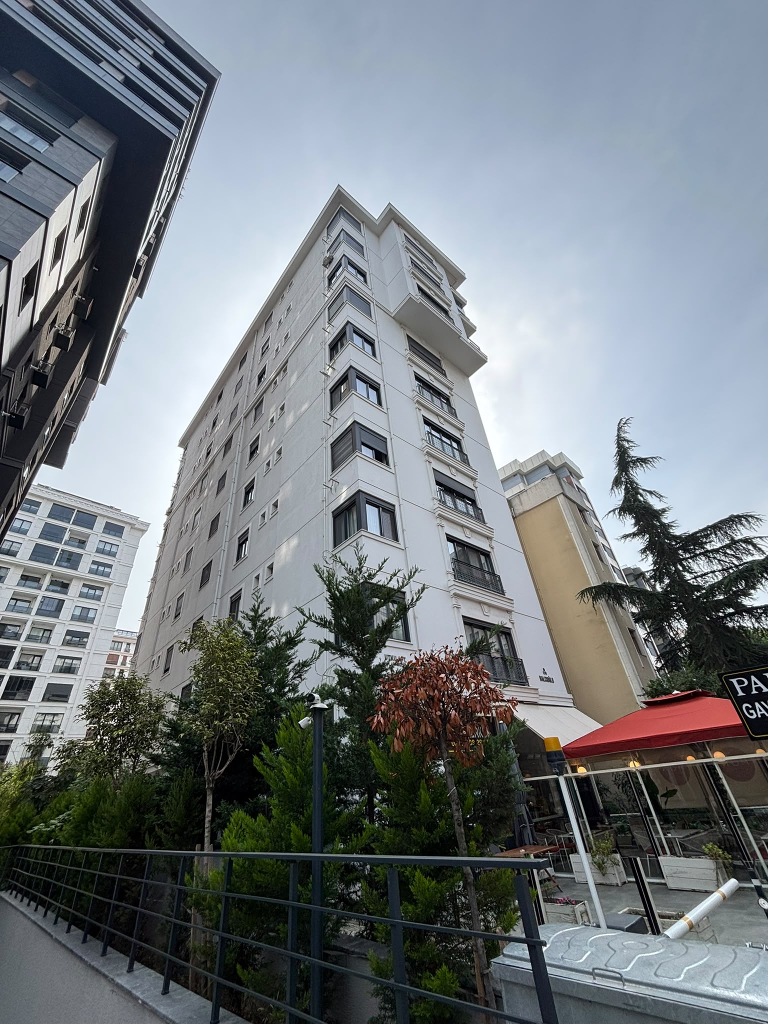 BAŞARI'DAN SUADİYE KAPTAN ARİF SOKAKTA EBEVEYN BANYOLU 3+1 135 m&sup2;
